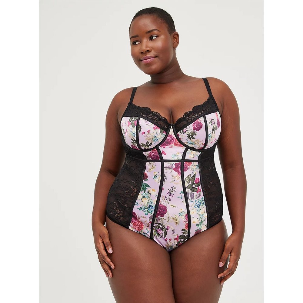 Torrid UNDERWIRE BODYSUIT - SATIN & LACE FLORAL PINK Size 5 - Picture 2 of 5